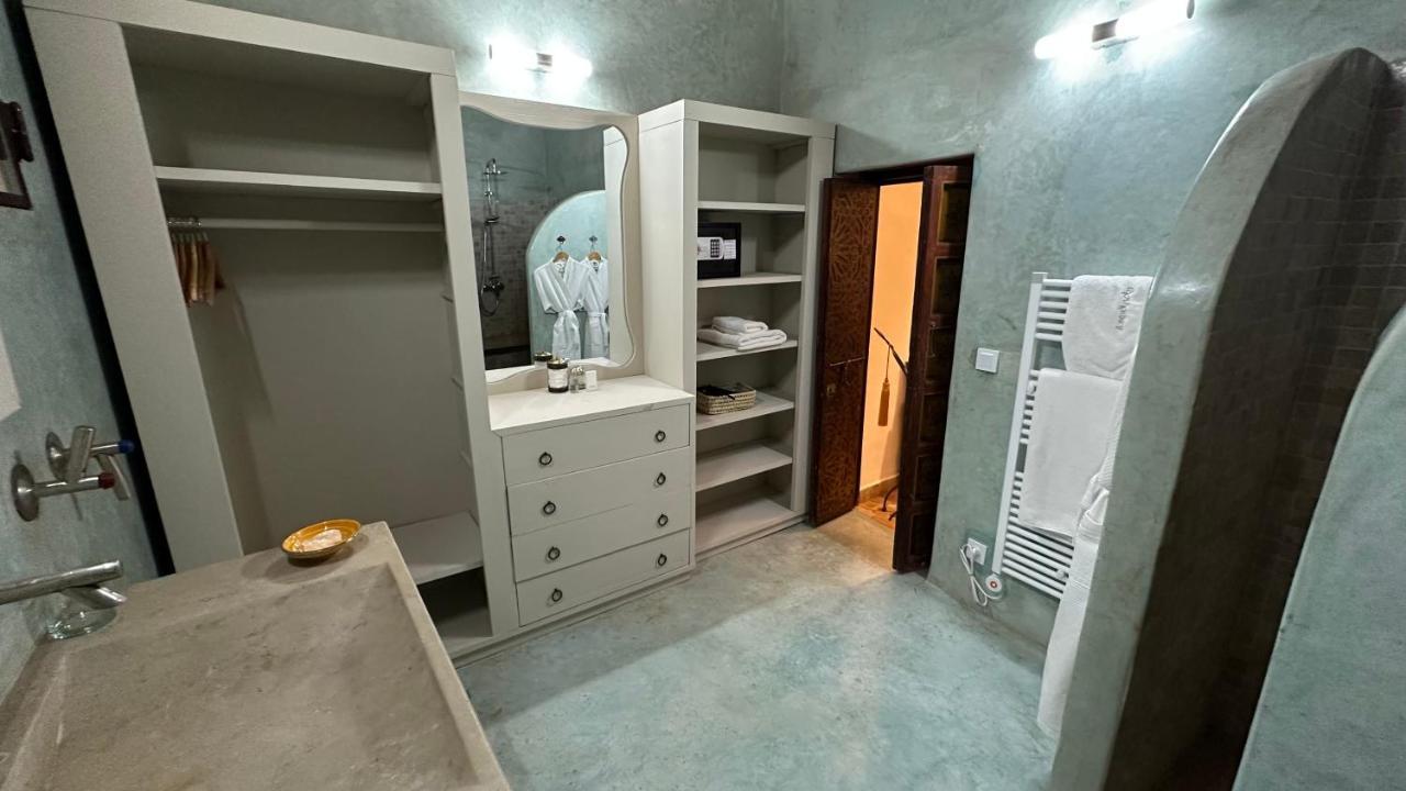 리아드 라루사 호텔 페스 외부 사진
